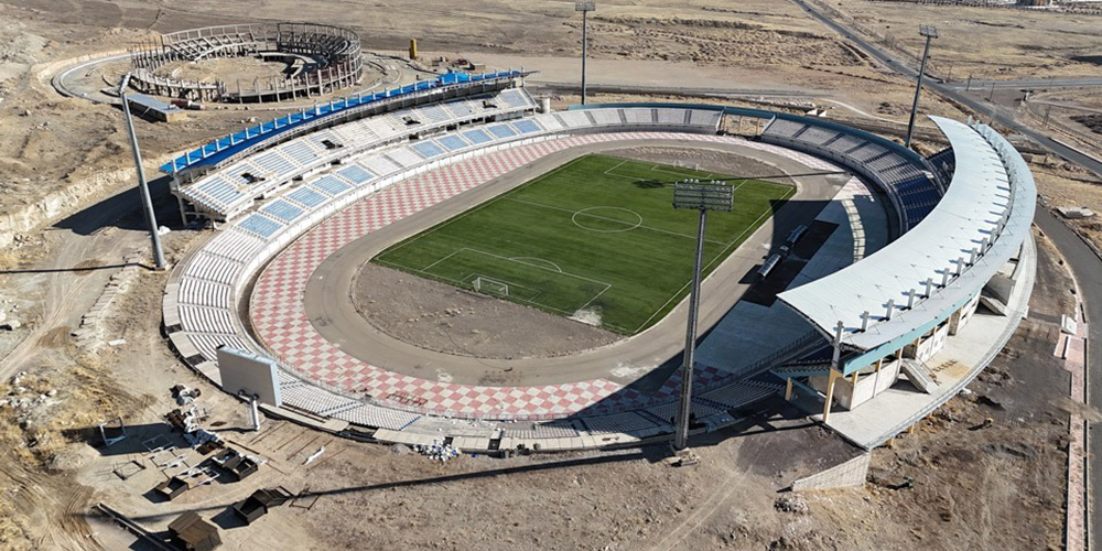استادیوم ۱۵۰۰۰ نفری زنجان